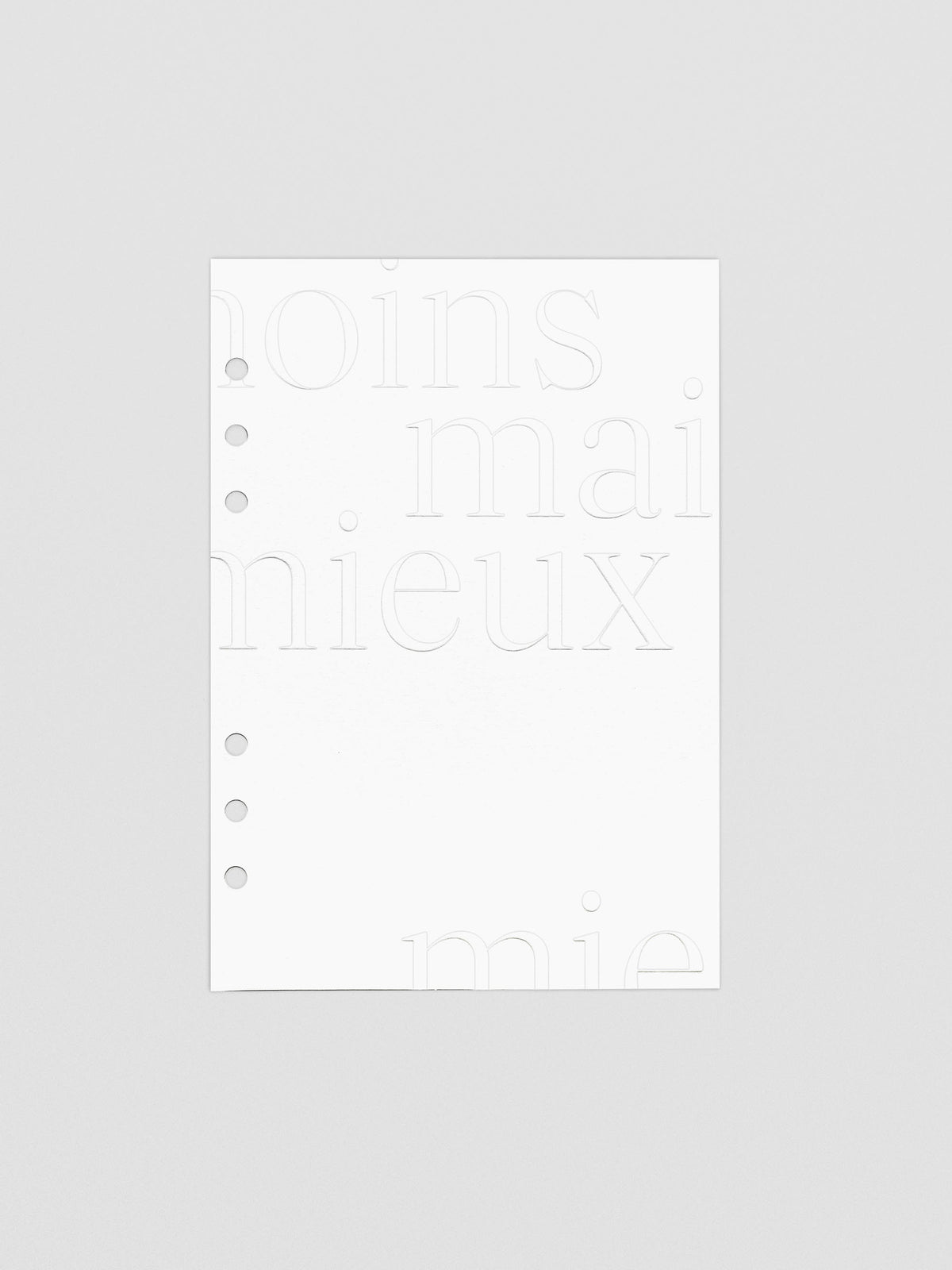 Essentialism Dashboard Duo reading "moins mai mieux" in size A5; cardstock layer only.