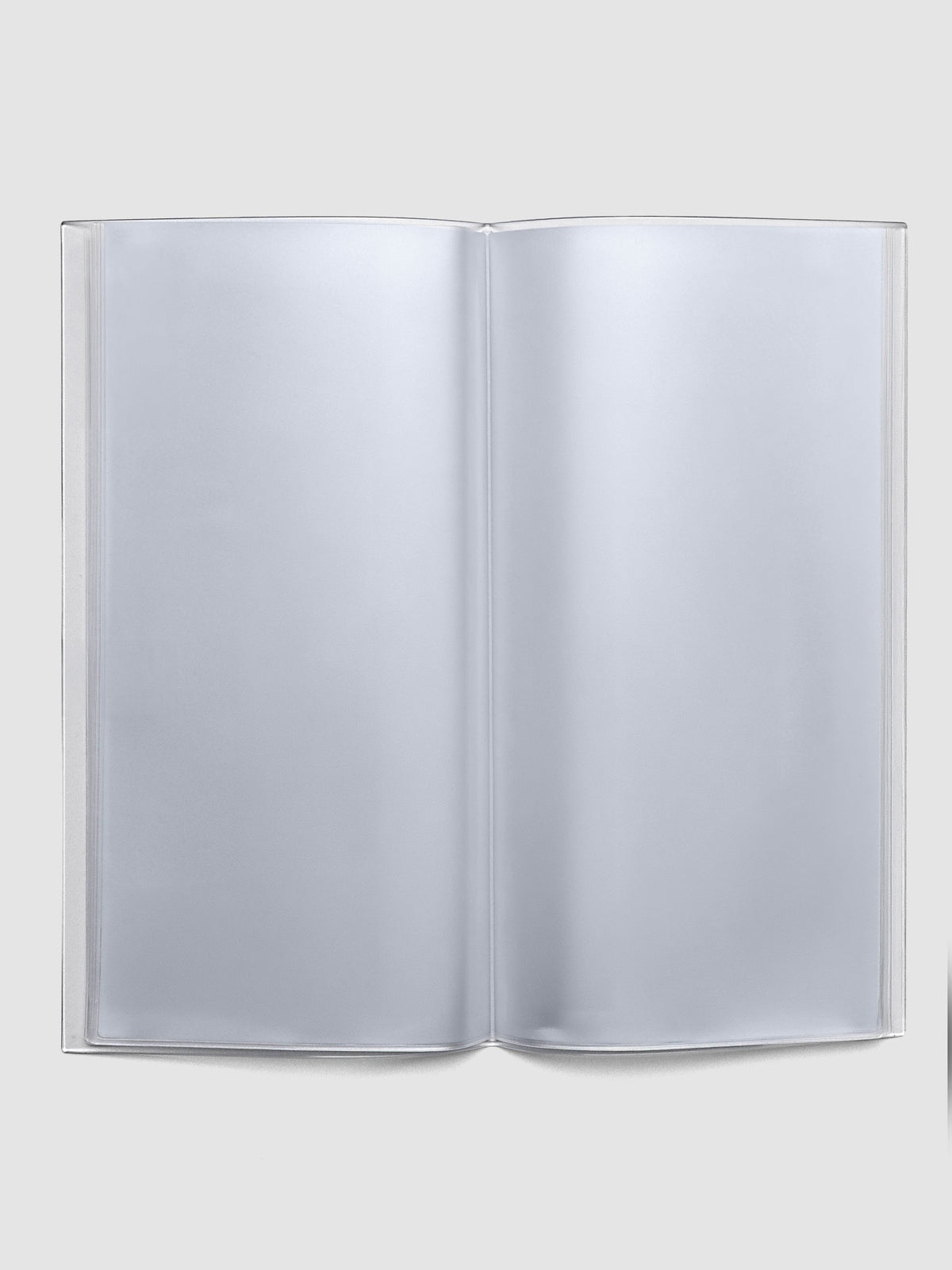 Interior view of the A5 Slim sized clear organizer.