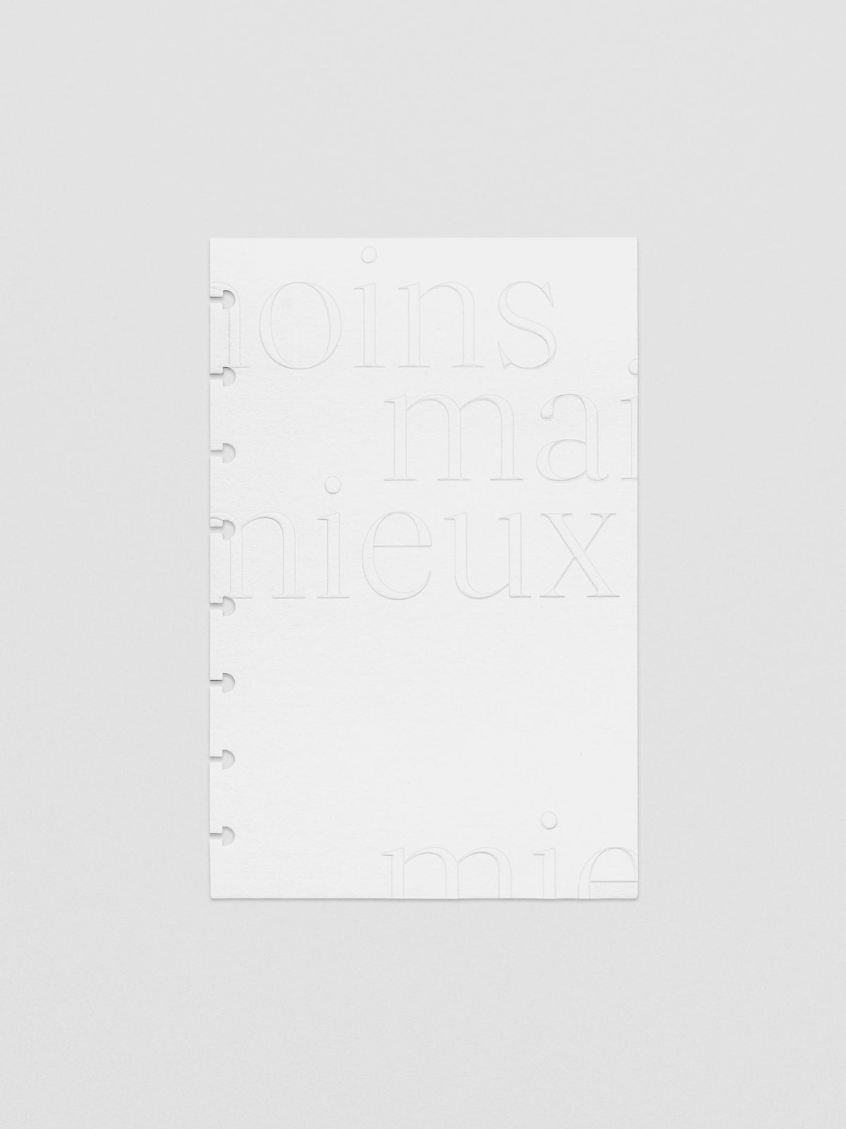 Essentialism Dashboard Duo reading "moins mai mieux" in size Half Letter; cardstock layer only.