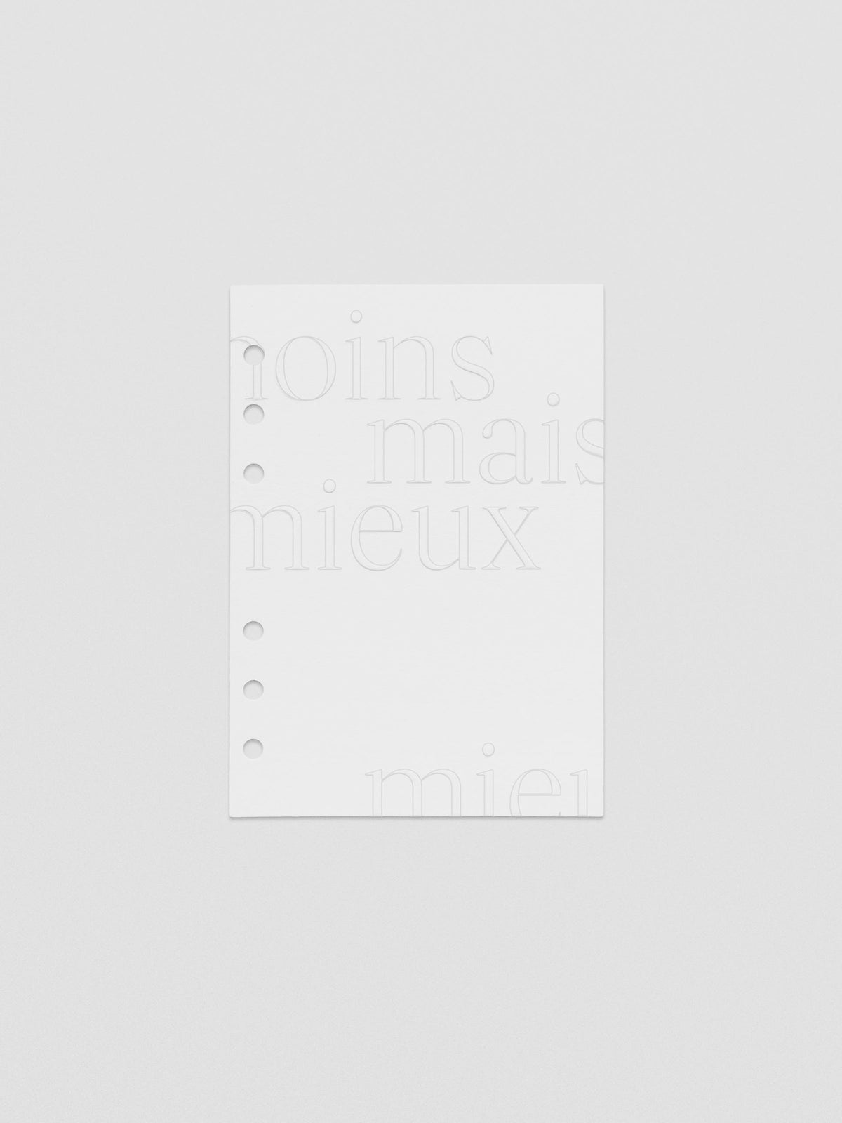 Essentialism Dashboard Duo reading "moins mai mieux" in size Personal Wide; cardstock layer only.