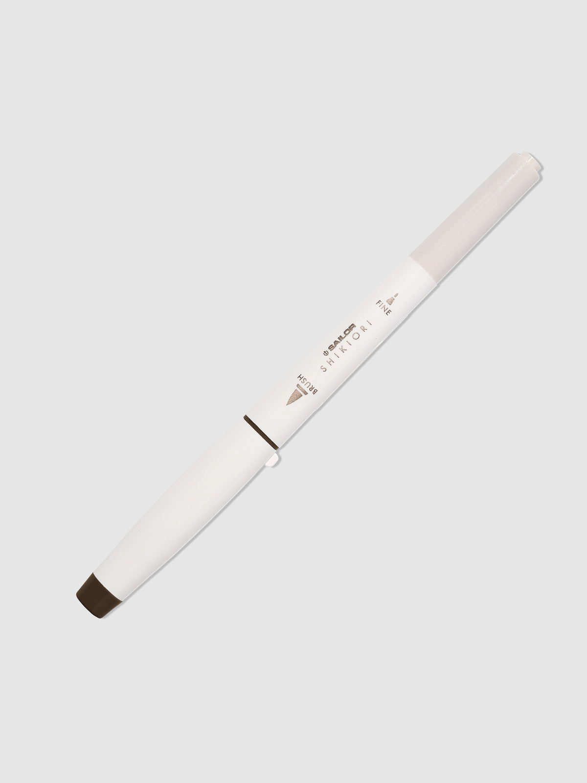 Brush pen displayed on a neutral background. Color pictured is Doyou. 